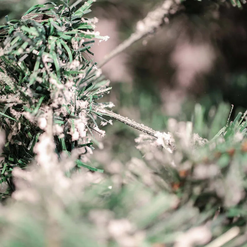 Arvore De Natal Alpina Nevada 210cm 900 Galhos Pé De Ferro Pinheiro Cor Verde